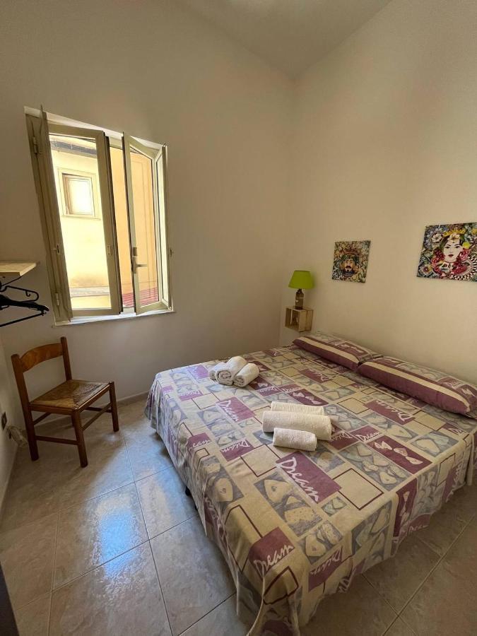 Al Cortile Di Maqueda Apartment Palermo Exterior photo
