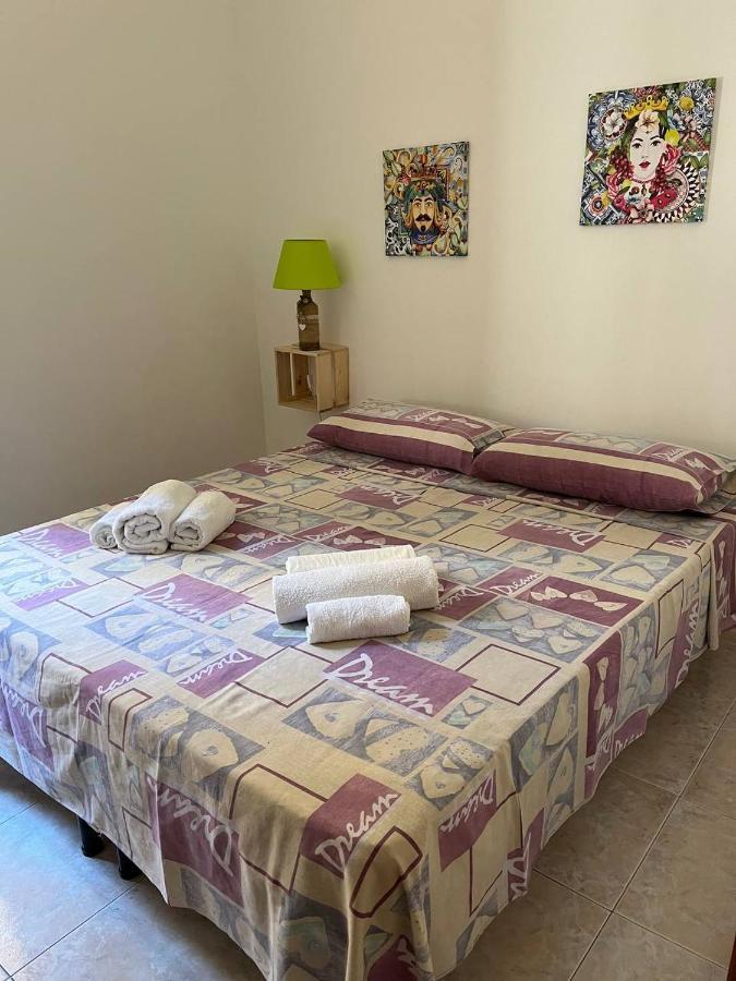 Al Cortile Di Maqueda Apartment Palermo Exterior photo
