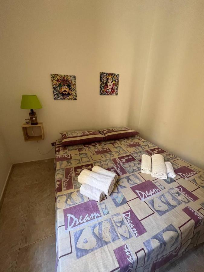 Al Cortile Di Maqueda Apartment Palermo Exterior photo