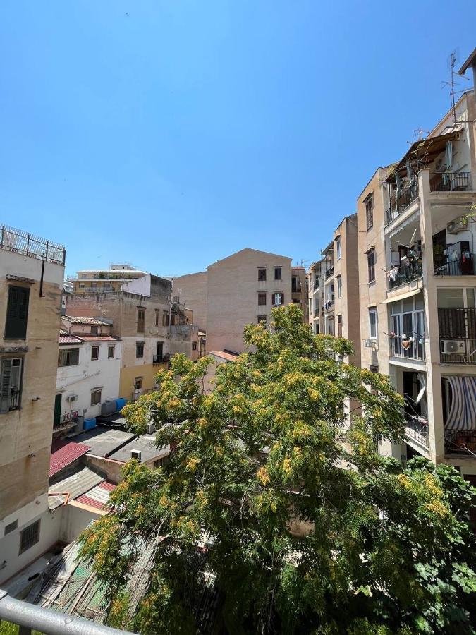 Al Cortile Di Maqueda Apartment Palermo Exterior photo
