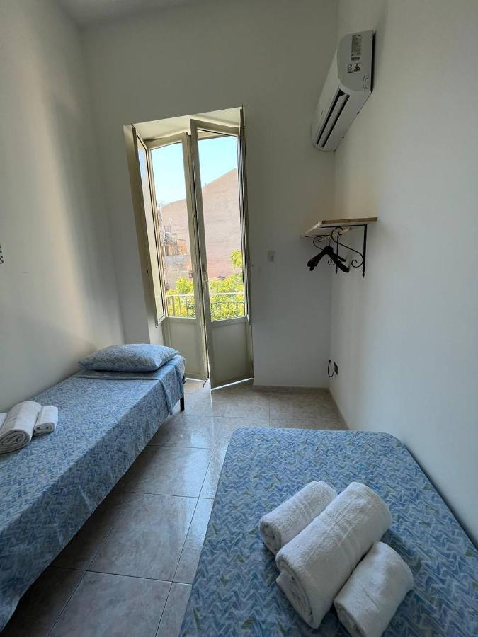 Al Cortile Di Maqueda Apartment Palermo Exterior photo
